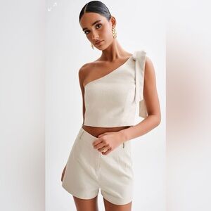 NWT** MESHKI-VENEZIA Linen One Shoulder Tie Top - Natural